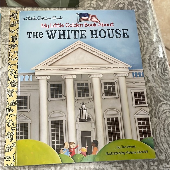 Set of 3 Little Golden Books Jackie Robinson,Martin Luther King jr,White House - Picture 4 of 5